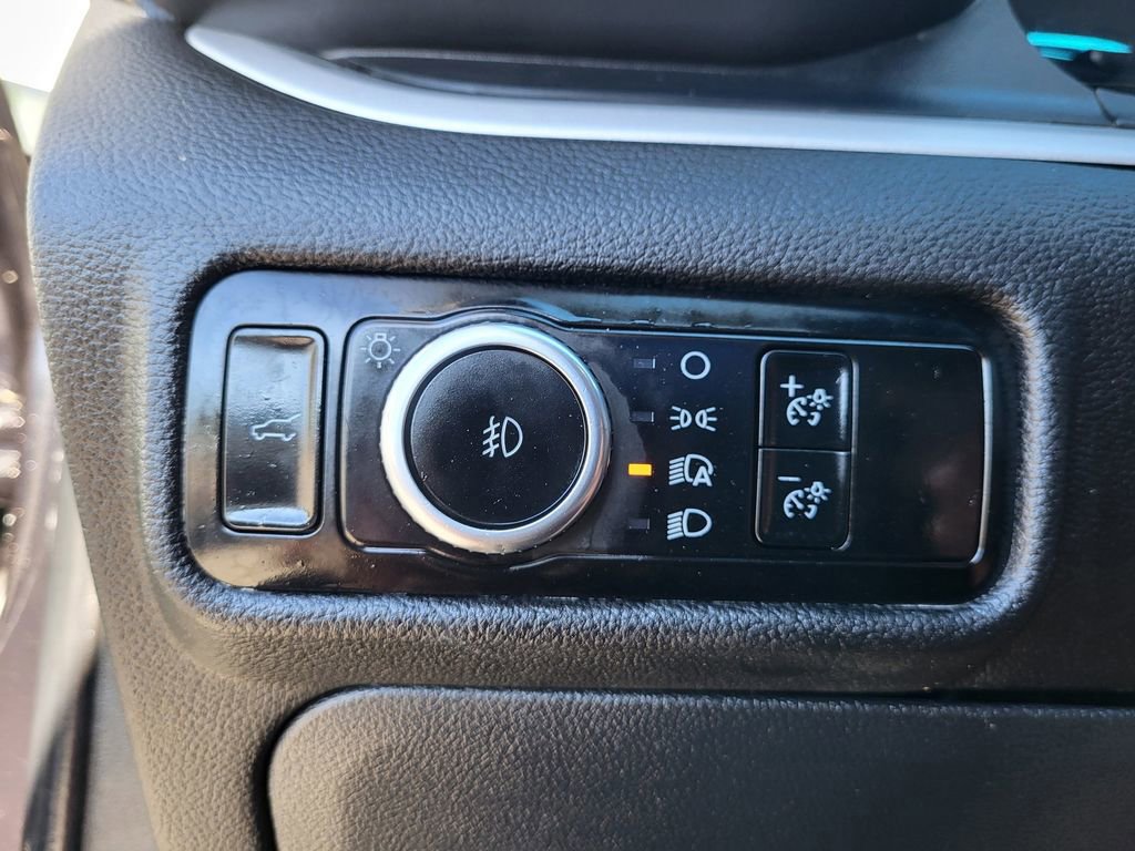 Certified 2023 Ford Explorer XLT w/ Equipment Group 202A image 33