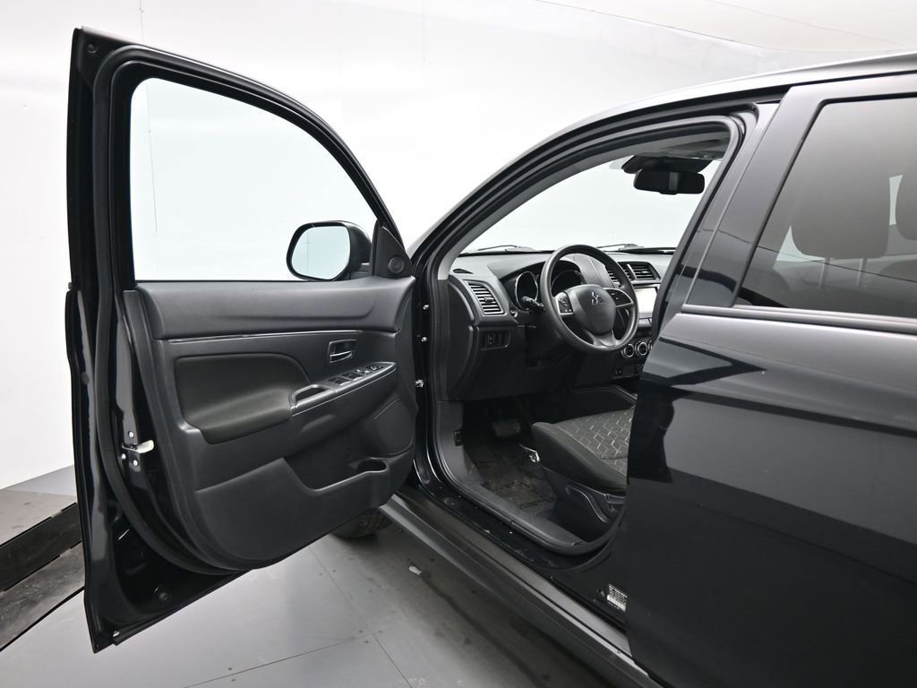 Used 2021 Mitsubishi Outlander Sport ES image 34