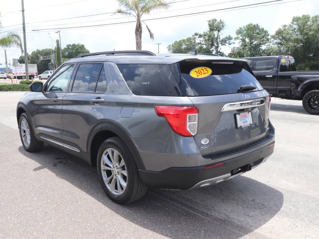 Certified 2023 Ford Explorer XLT w/ Equipment Group 202A AWD/4WD image 8