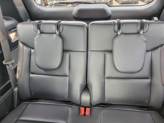 Certified 2025 Ford Explorer ST-Line w/ Premium Package AWD/4WD image 18