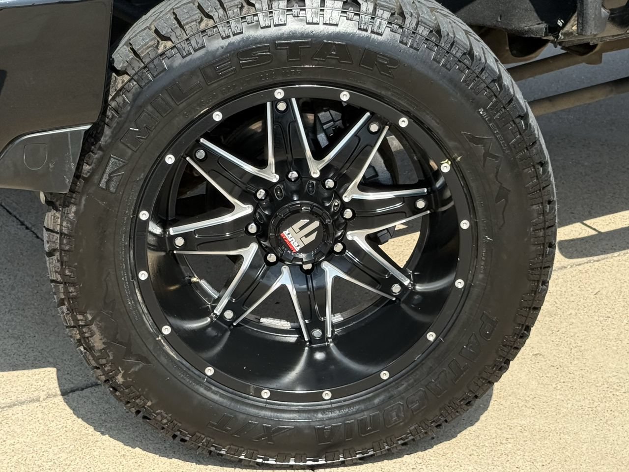 Used 2020 Chevrolet Silverado 2500 Custom w/ Custom Value Package AWD/4WD image 9