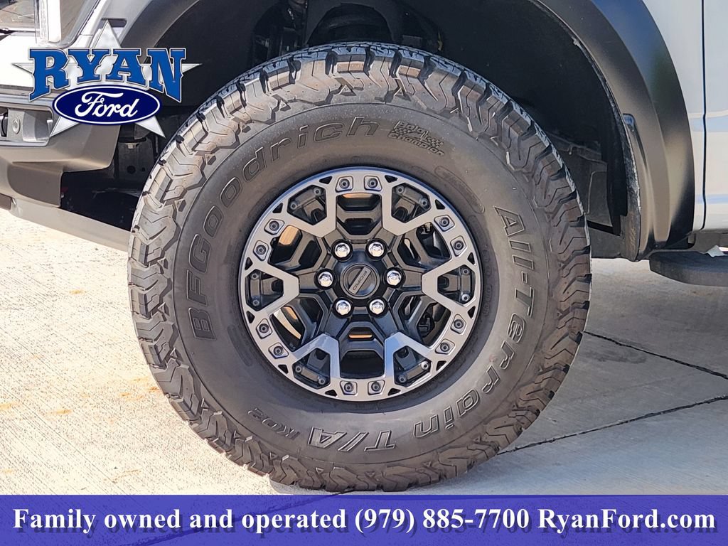 Certified 2025 Ford F150 Raptor w/ Equipment Group 803A Raptor R AWD/4WD image 7