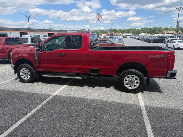 Certified 2024 Ford F250 XLT w/ FX4 Off-Road Package AWD/4WD image 5