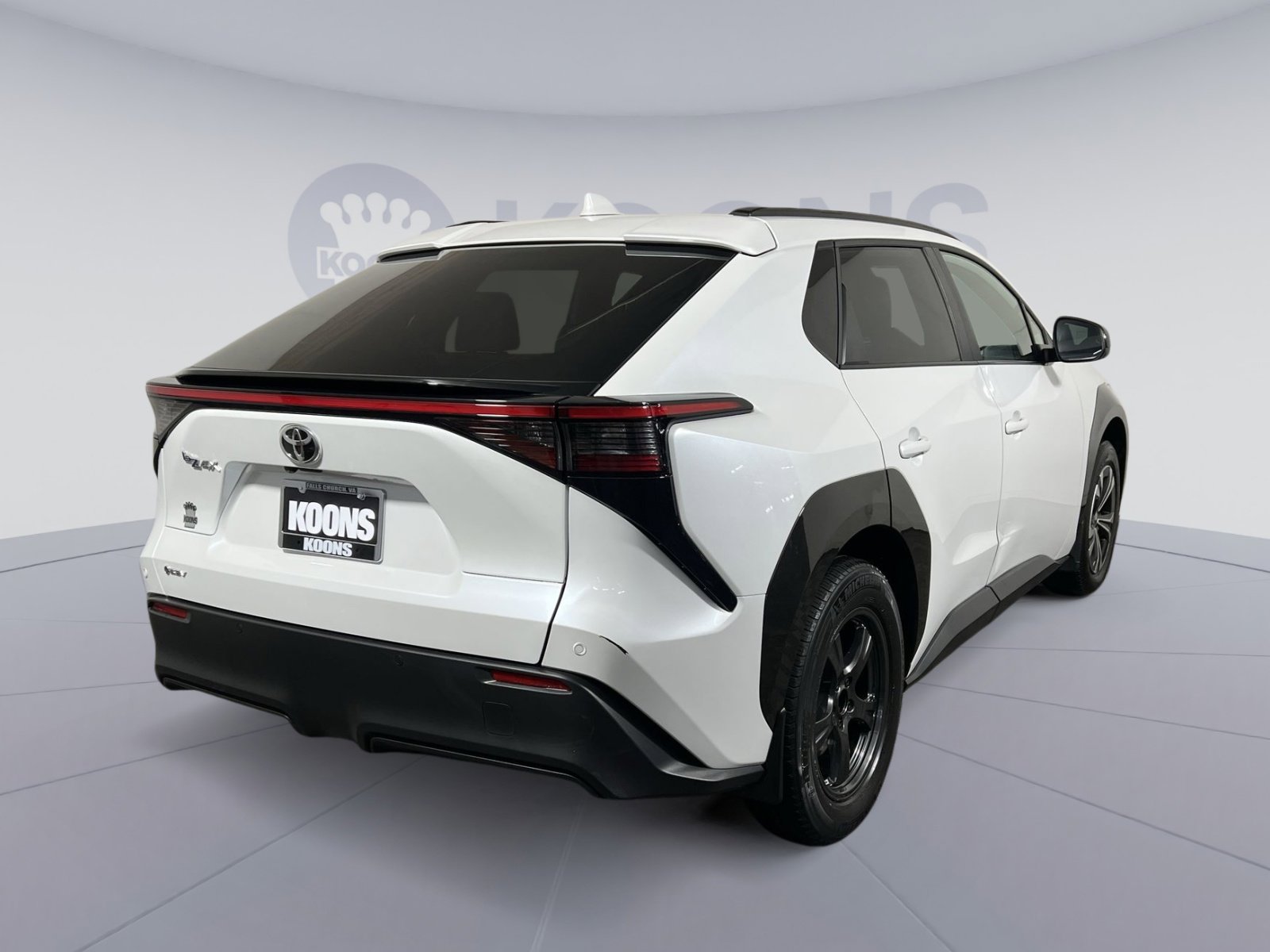 Used 2024 Toyota bZ4X XLE image 7