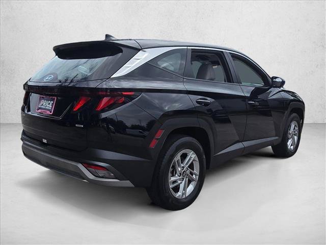 Used 2025 Hyundai Tucson SE AWD/4WD image 5