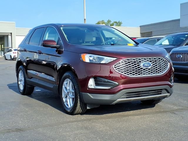 Certified 2024 Ford Edge SEL w/ Convenience Package AWD/4WD image 3