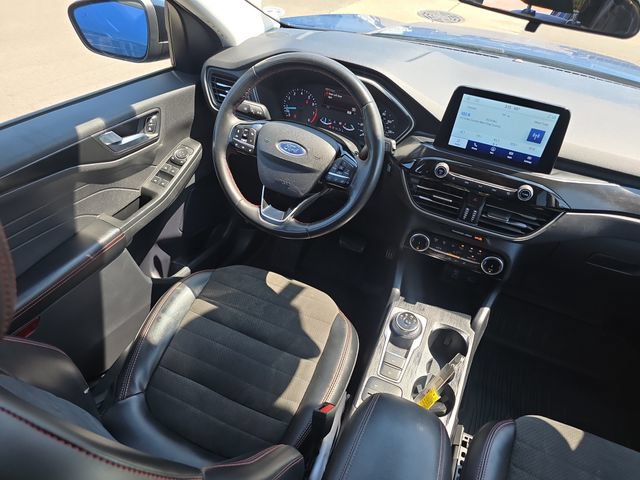 Certified 2022 Ford Escape SEL w/ SEL Stealth AWD Package image 33