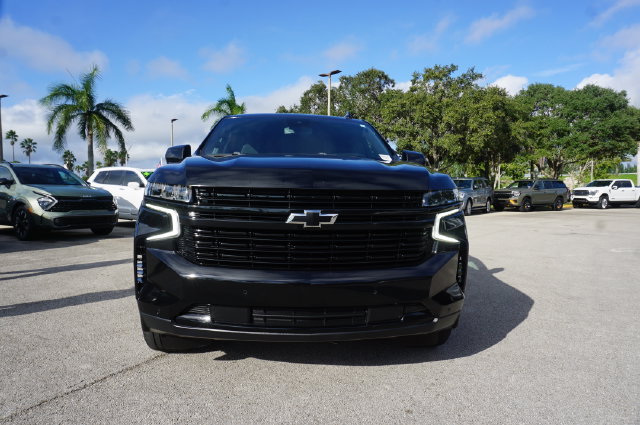 Used 2023 Chevrolet Suburban RST RWD image 28