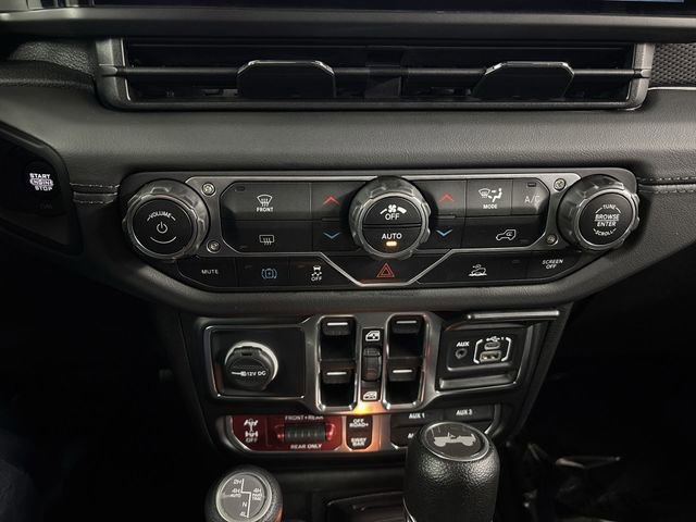 Used 2024 Jeep Wrangler Rubicon image 10