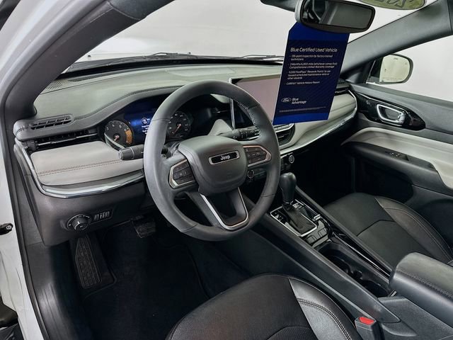 Used 2023 Jeep Compass Limited image 15