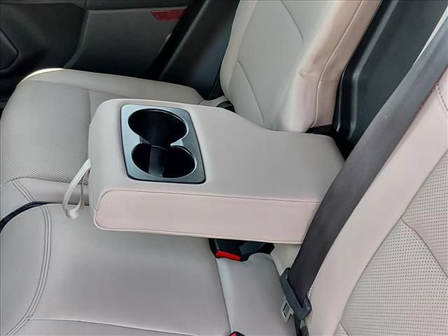 Certified 2022 Ford Escape Titanium FWD image 15