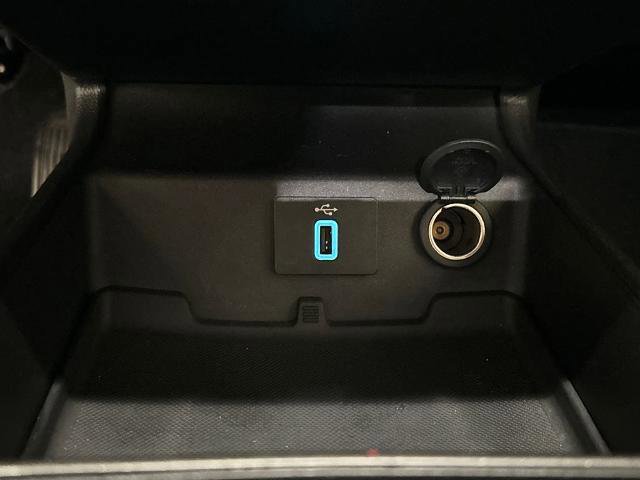 Certified 2017 Ford Fusion SE w/ Fusion SE Technology Package image 28