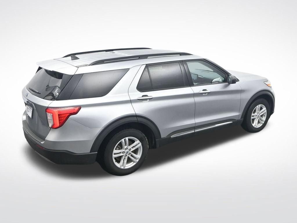 Certified 2024 Ford Explorer XLT w/ Equipment Group 202A image 28