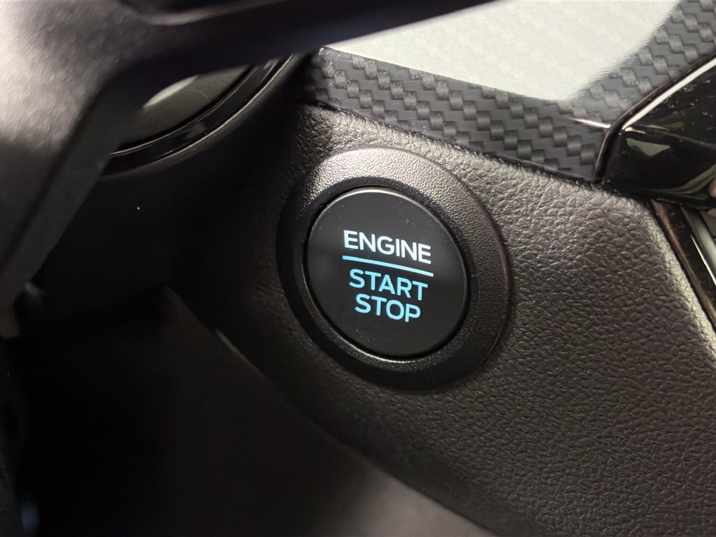 Certified 2025 Ford Escape ST-Line Select AWD/4WD image 23