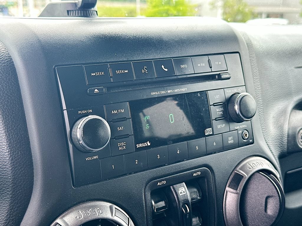 Used 2018 Jeep Wrangler Unlimited Sport S AWD/4WD image 13