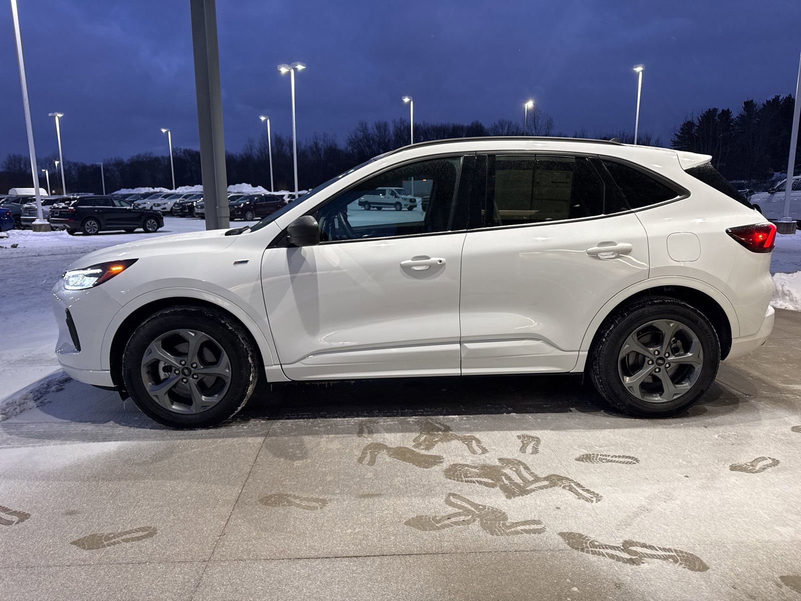 Certified 2023 Ford Escape ST-Line w/ Tech Pack #1 image 7