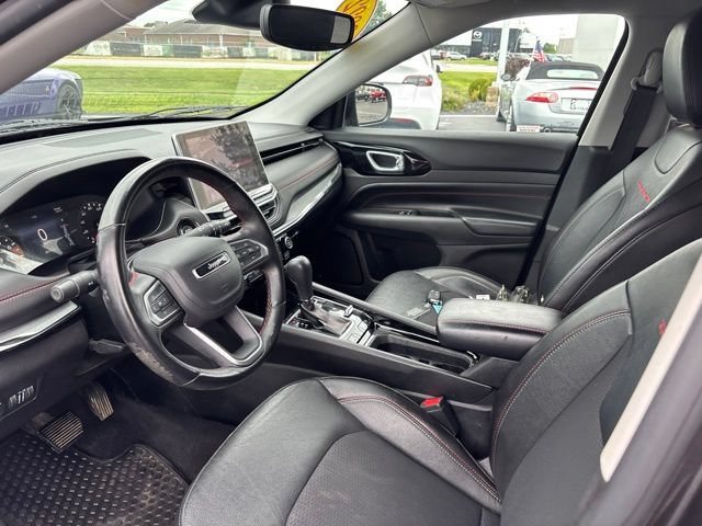 Used 2022 Jeep Compass Trailhawk w/ Trailhawk Convenience Group AWD/4WD image 17