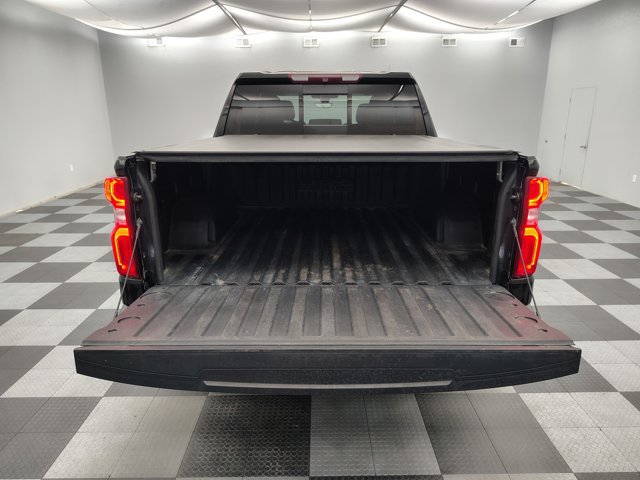 Used 2019 Chevrolet Silverado 1500 High Country w/ Technology Package AWD/4WD image 19