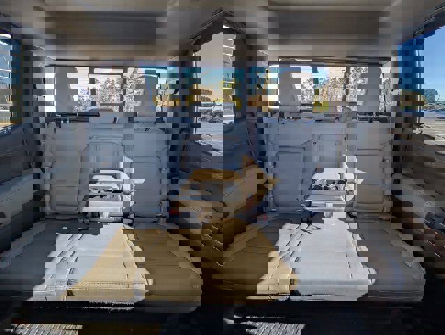 Used 2019 GMC Sierra 1500 SLT w/ SLT Premium Package image 25