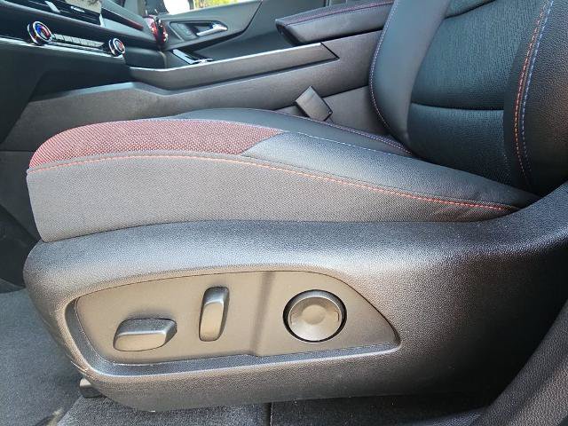 Used 2025 Chevrolet Equinox RS w/ Safety and Technology Package AWD/4WD image 29