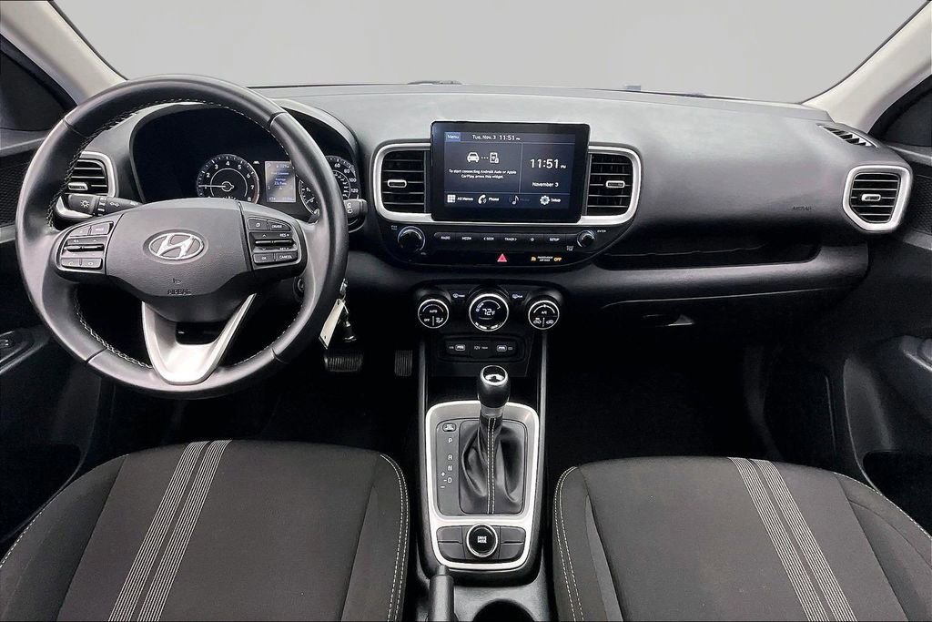 Used 2022 Hyundai Venue SEL FWD image 16