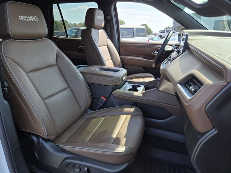 Used 2024 Chevrolet Tahoe High Country w/ Premium Package image 22