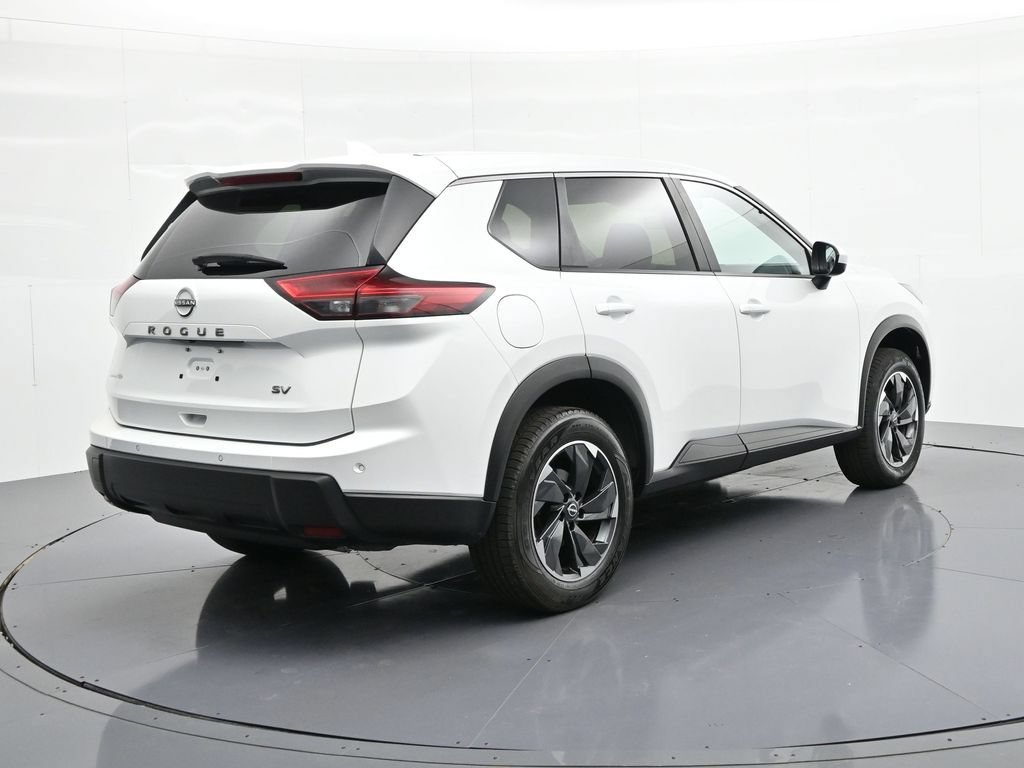Used 2024 Nissan Rogue SV FWD image 6