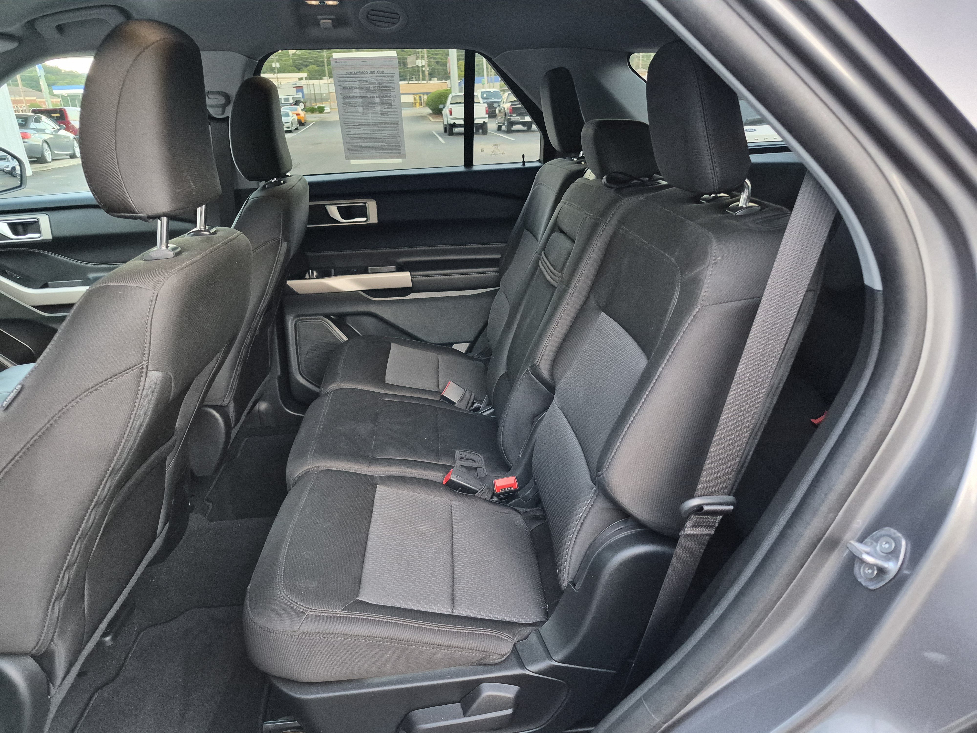 Certified 2024 Ford Explorer XLT RWD image 14