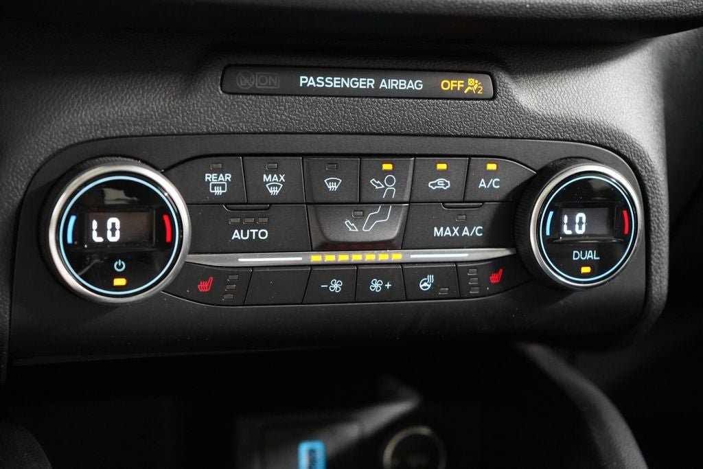 Certified 2020 Ford Escape Titanium AWD/4WD image 20