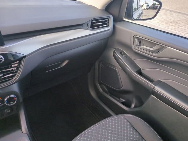 Certified 2025 Ford Escape Active FWD image 17