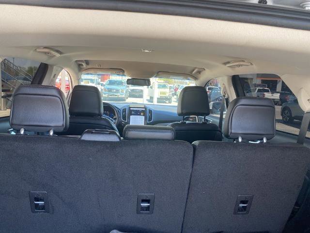 Certified 2023 Ford Edge SEL w/ Convenience Package AWD/4WD image 11