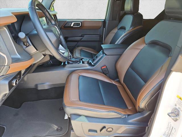 Certified 2024 Ford Bronco Outer Banks AWD/4WD image 16