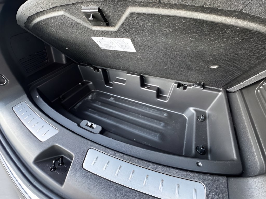 Used 2023 Buick Enclave Essence FWD image 31