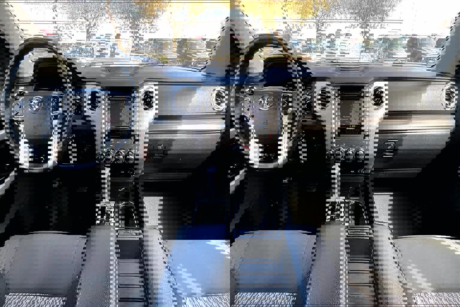 Used 2018 Toyota Tundra SR5 w/ SR5 Upgrade Package image 15