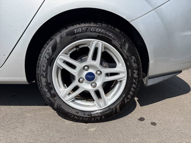 Certified 2017 Ford Fiesta SE FWD image 18