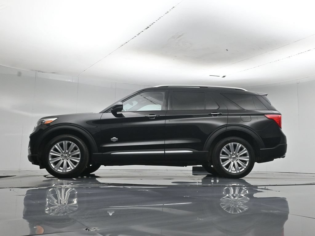 Certified 2023 Ford Explorer King Ranch w/ Technology Package AWD/4WD image 8