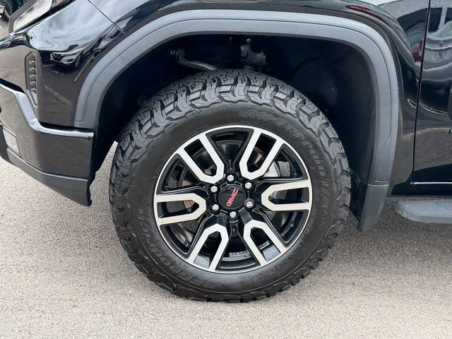 Used 2023 GMC Sierra 1500 AT4 w/ AT4 Premium Package AWD/4WD image 4