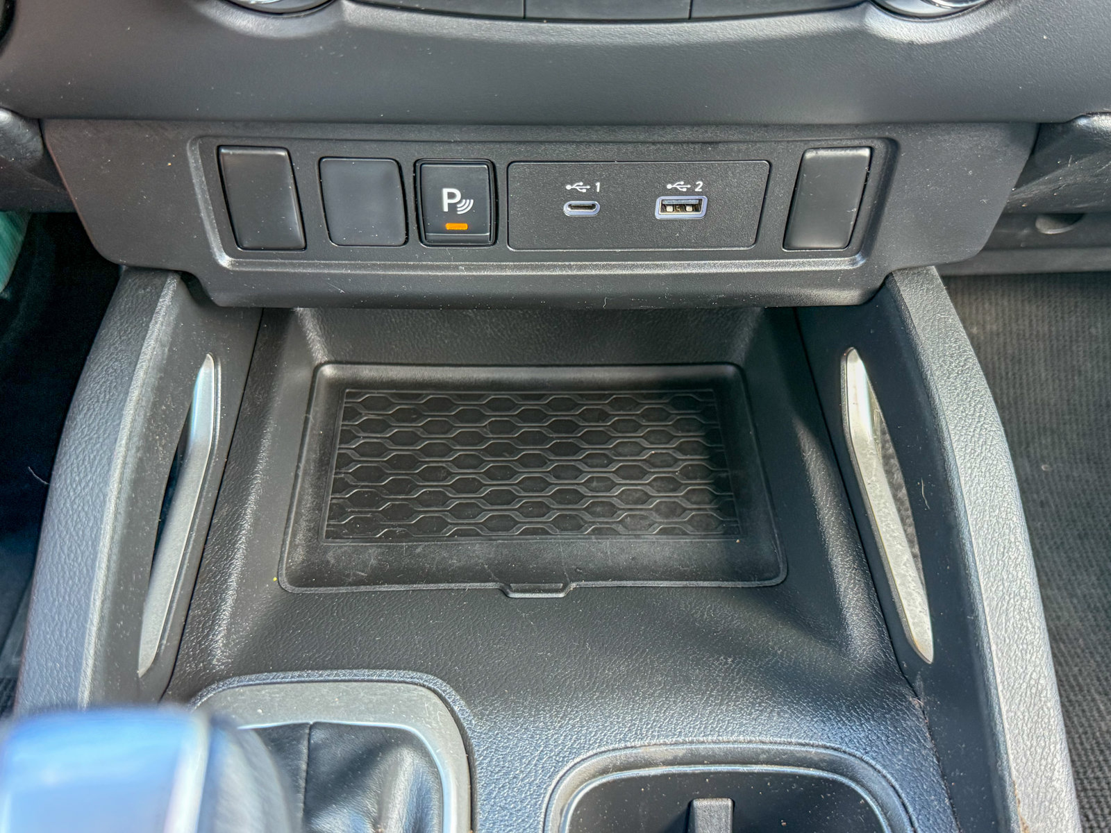 Used 2024 Nissan Frontier SV w/ Technology Package AWD/4WD image 27