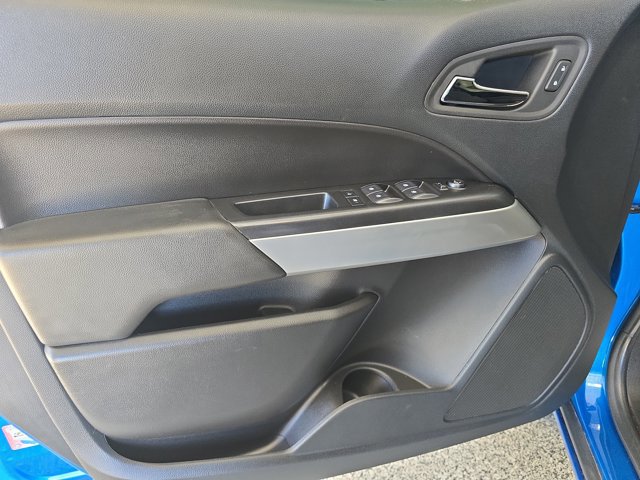 Used 2022 Chevrolet Colorado LT w/ LT Convenience Package image 5