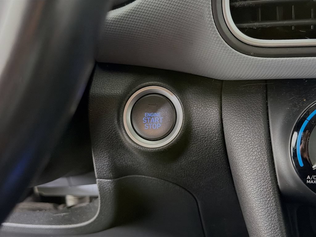 Used 2019 Hyundai Kona SEL FWD image 30