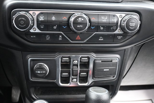 Used 2022 Jeep Gladiator Sport AWD/4WD image 13