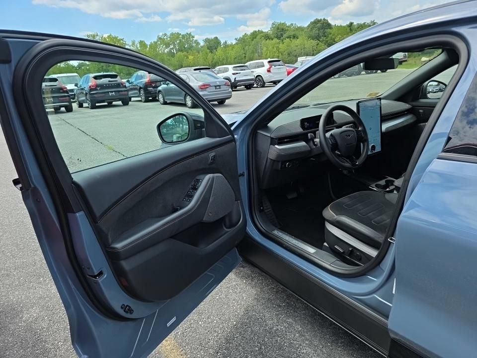 Certified 2023 Ford Mustang Mach-E GT AWD/4WD image 6