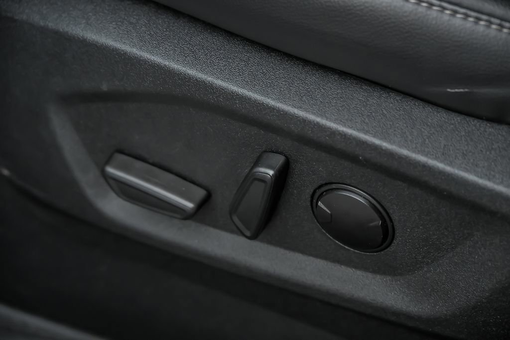 Certified 2024 Ford Edge SEL image 21