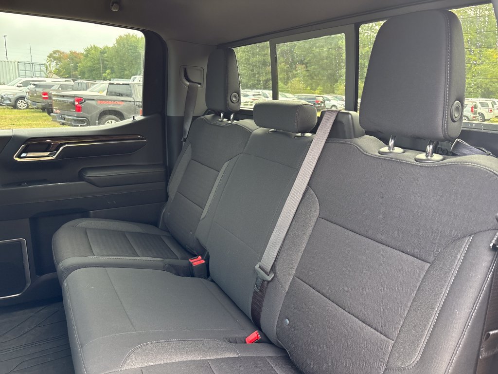 Used 2024 Chevrolet Silverado 1500 RST w/ Convenience Package II AWD/4WD image 16