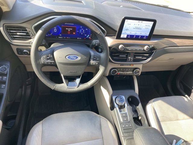 Certified 2020 Ford Escape Titanium FWD image 17