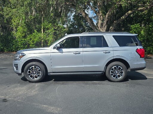 Certified 2024 Ford Expedition XLT RWD image 9