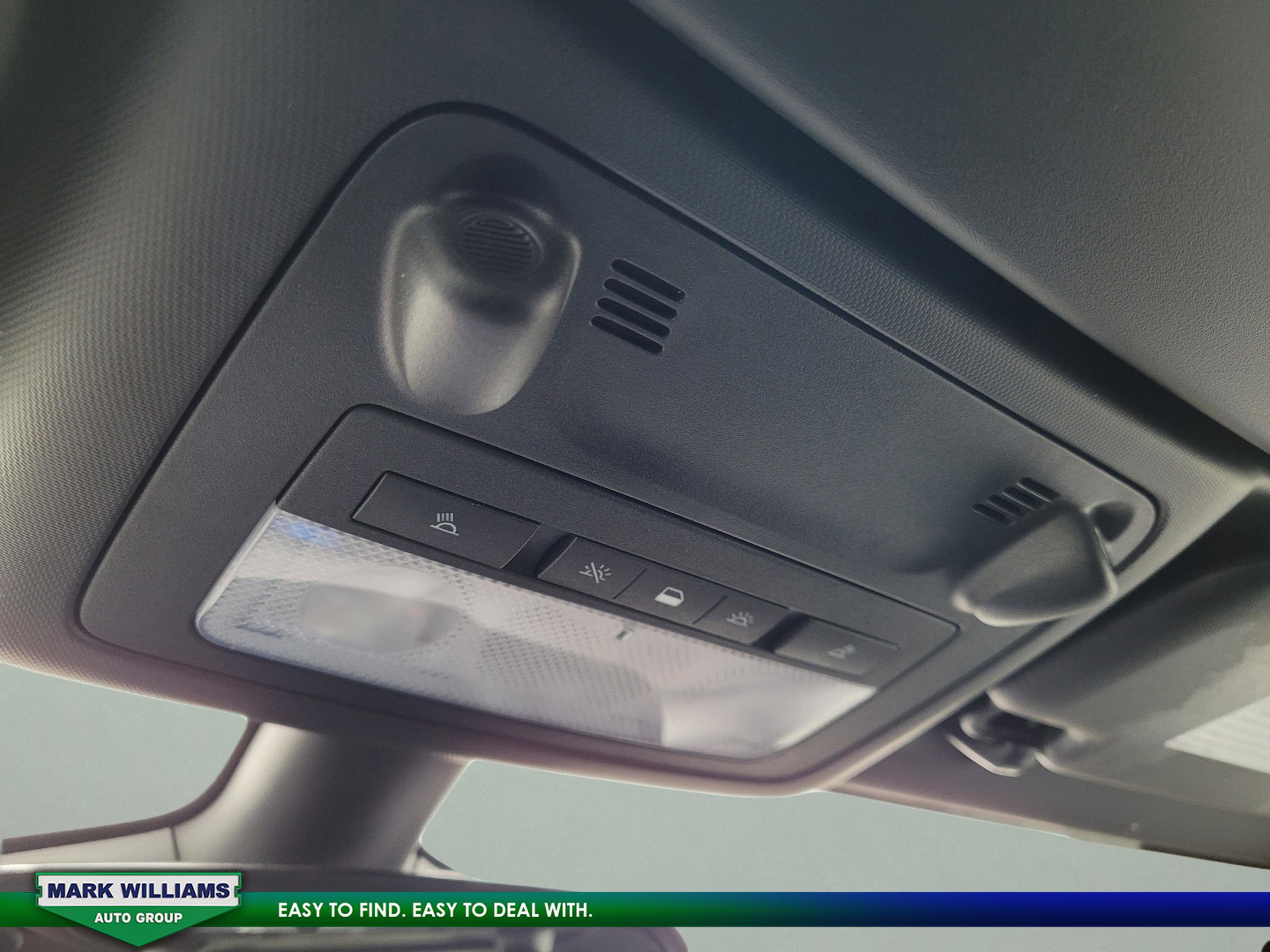 Used 2018 Buick Cascada Premium image 27