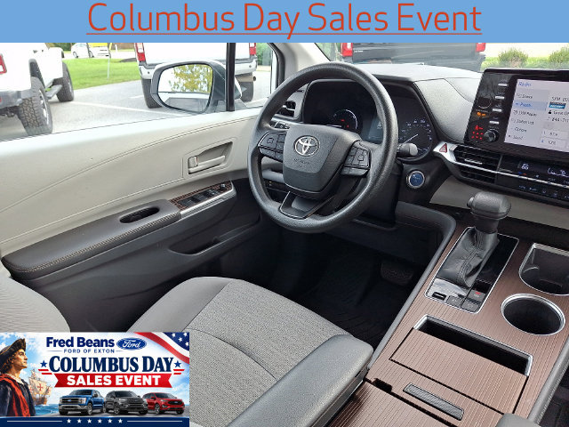 Used 2022 Toyota Sienna LE FWD image 14