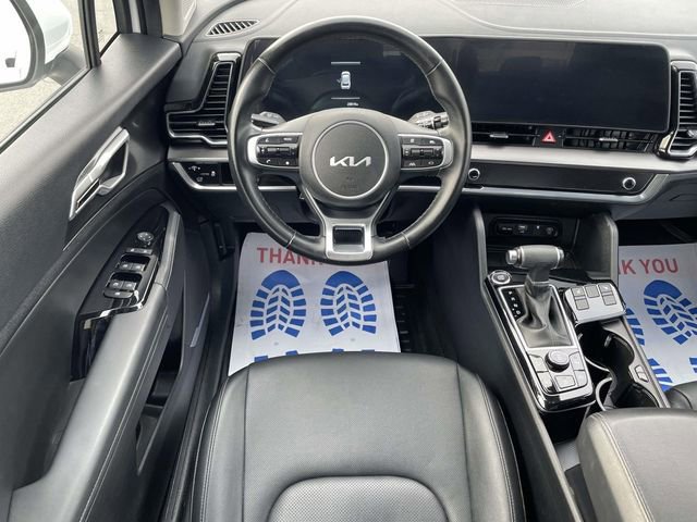 Used 2025 Kia Sportage EX w/ Premium Package image 12