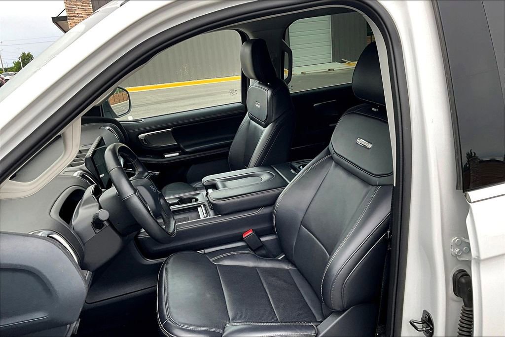 Certified 2025 Ford Expedition Max Platinum AWD/4WD image 19